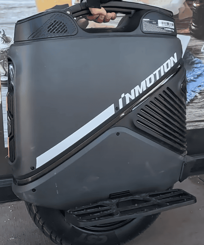 inmotion-v9-best-beginner-wheel-1