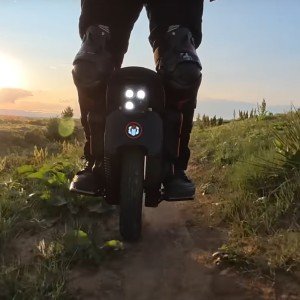 inmotion-v12s-review-a-detailed-look-at-a-feature-rich-electric-unicycle-0