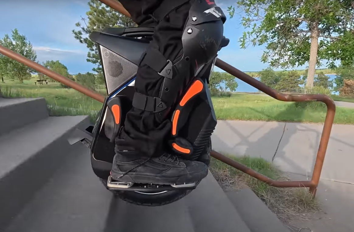 inmotion-v12s-review-a-detailed-look-at-a-feature-rich-electric-unicycle-5