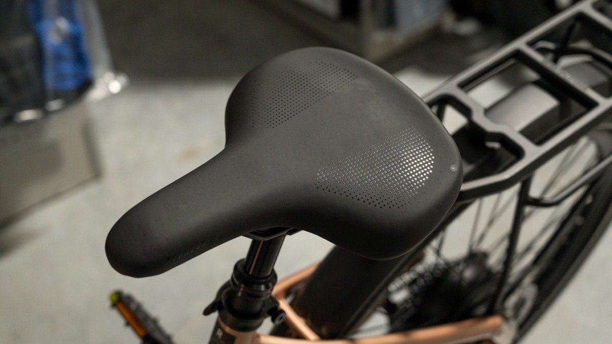 2024 Aventon Level 3 aventon-level-3-review-1