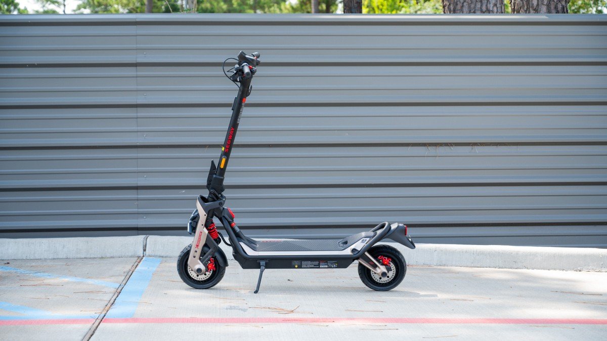 2024 Segway GT3 Pro full scooter profile