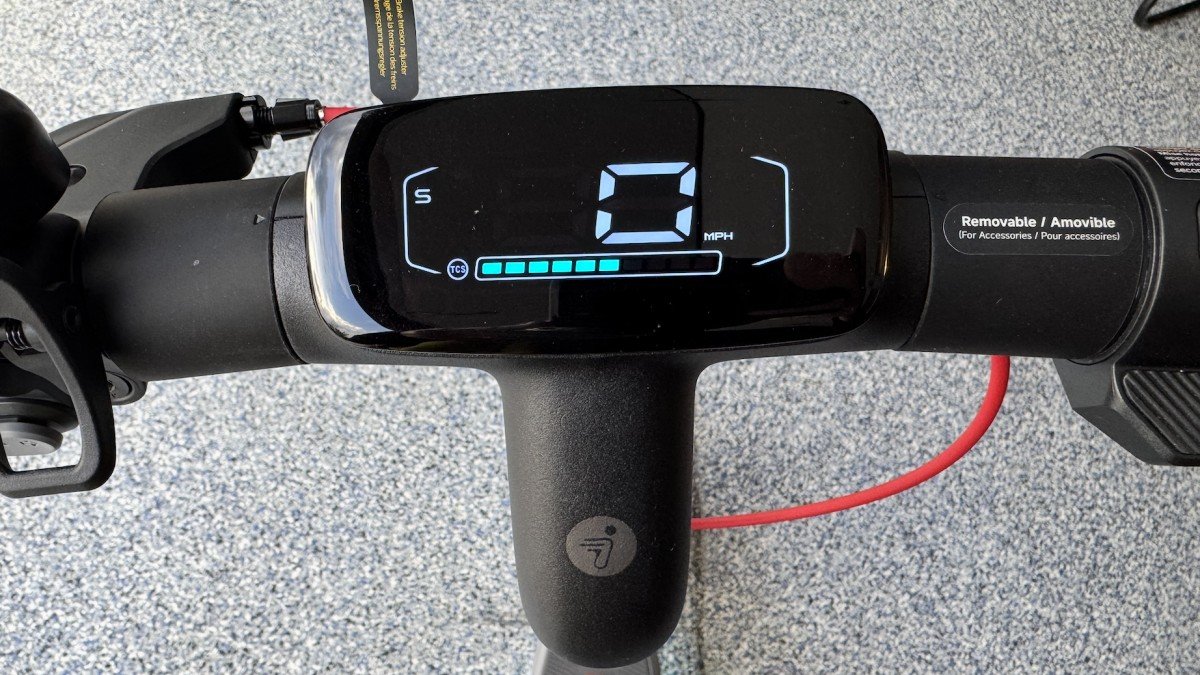 2025 Segway E3 Pro color dashboard profile