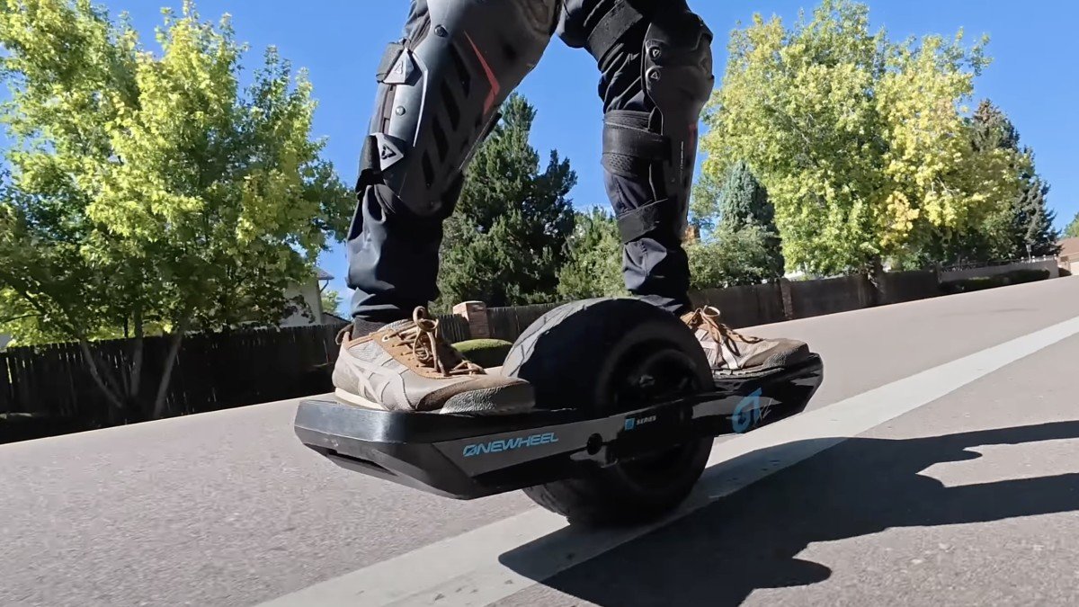 2024 Future Motion Onewheel GT S-Series Rally XL board profile