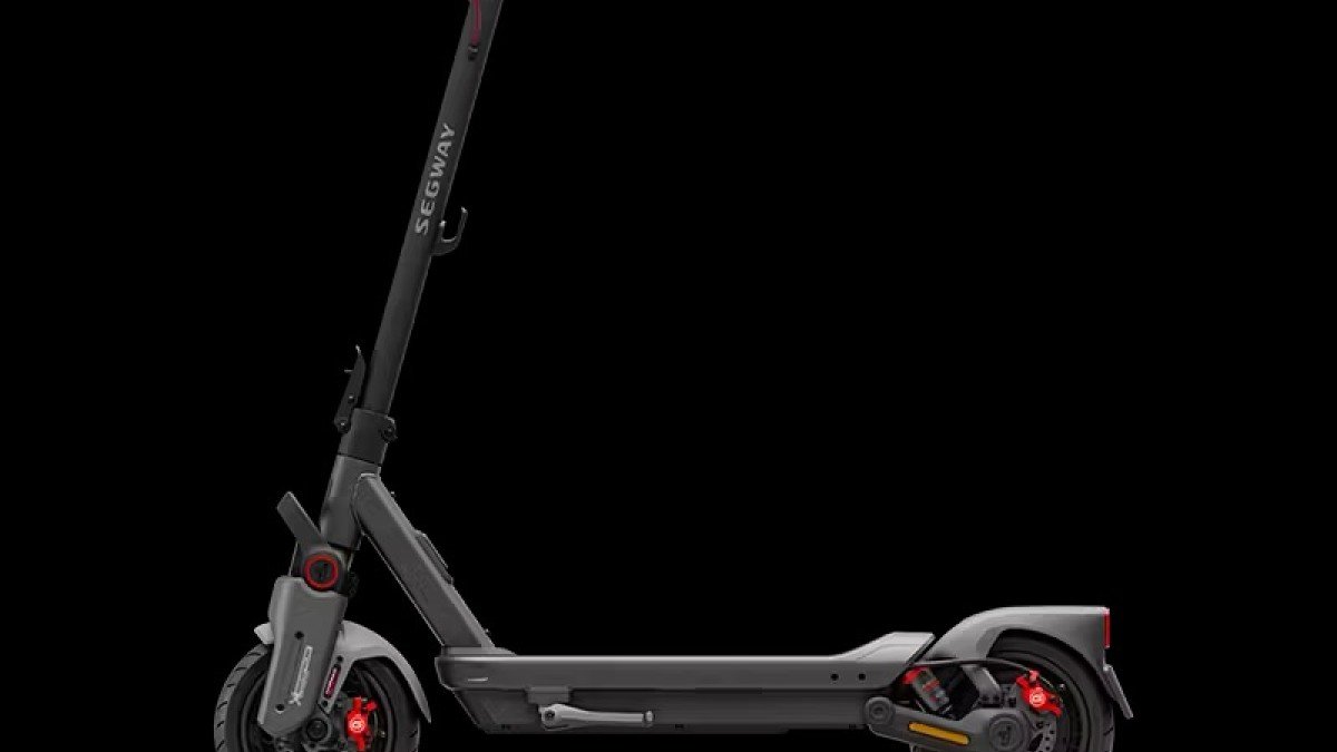 2025 Segway Max G3 scooter side profile