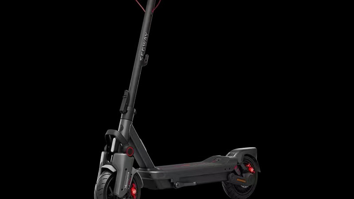 2025 Segway Max G3 front angle