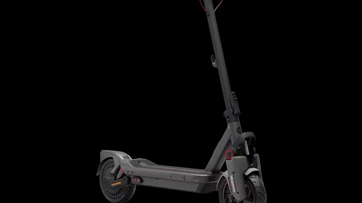 2025 Segway Max G3 angled front
