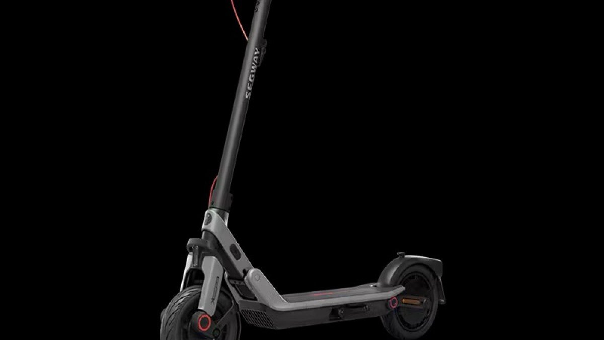 2025 Segway E3 Pro front angle