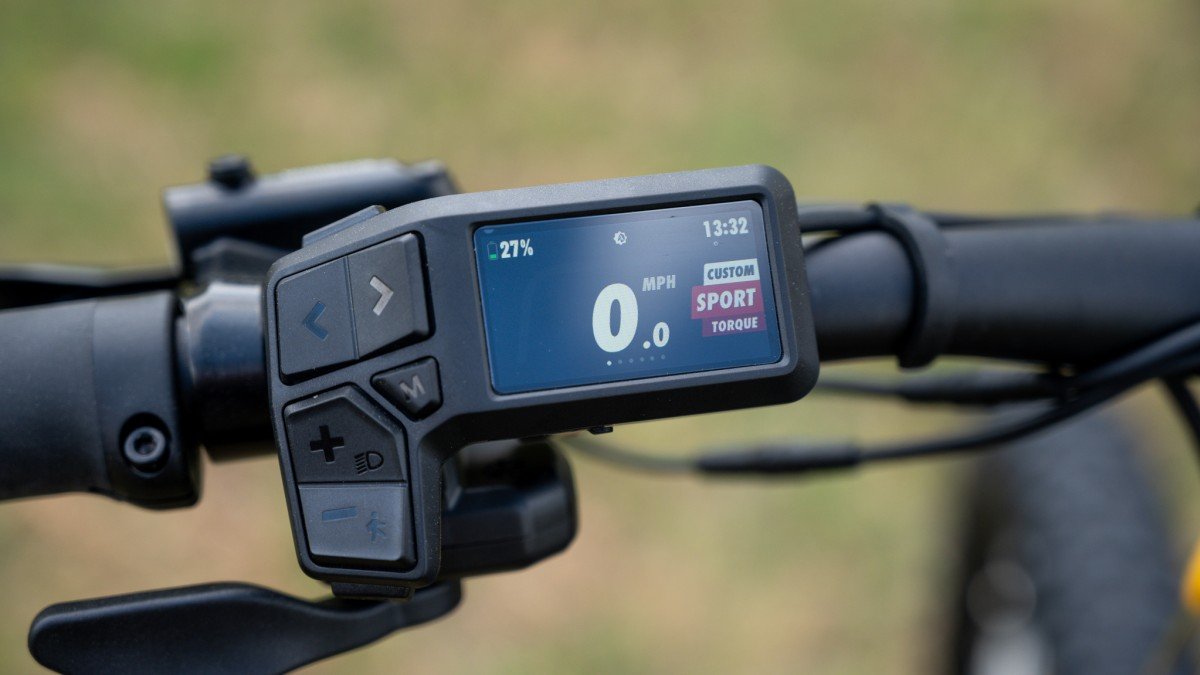 2026 Velotric Summit 2 display.jpg 2026 Velotric Summit 2 display.jpg