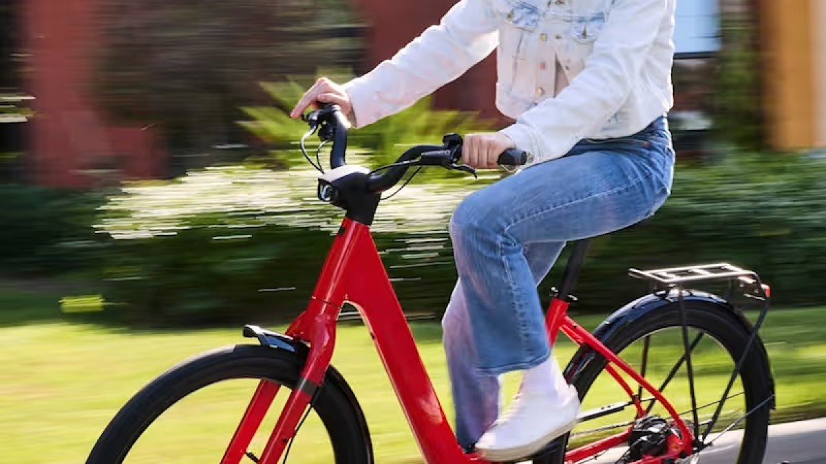 2025 Trek Verve+ red riding lifestyle