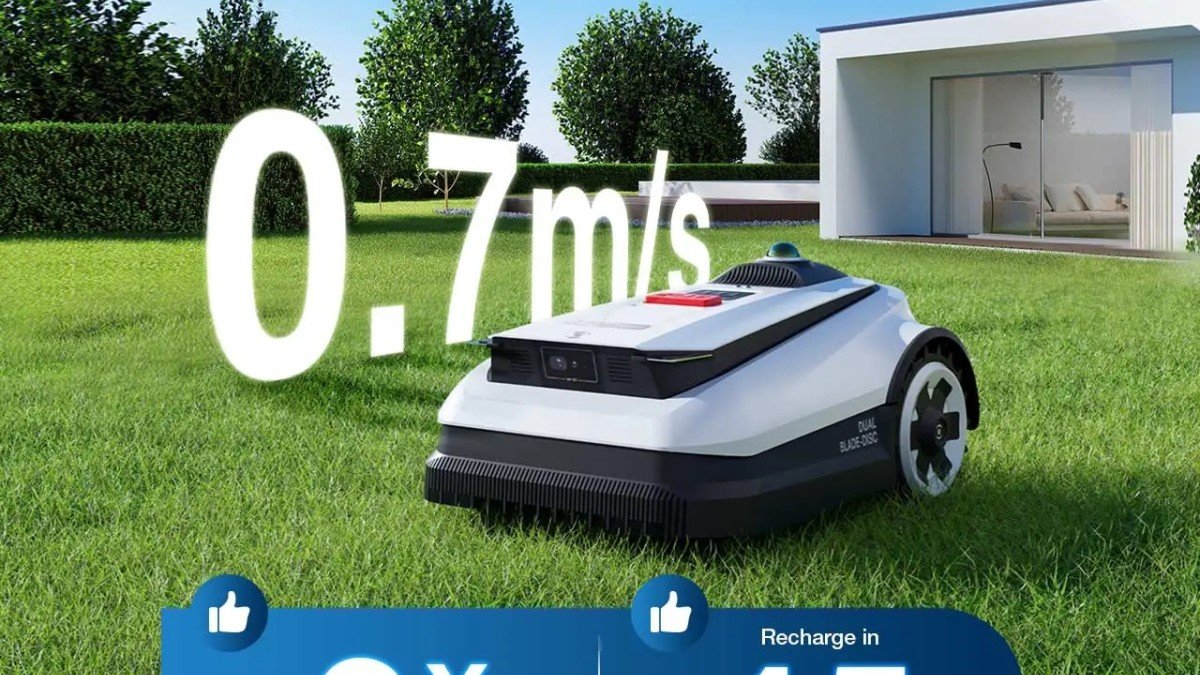 2024 Ecovacs GOAT A3000 side angle action infographic