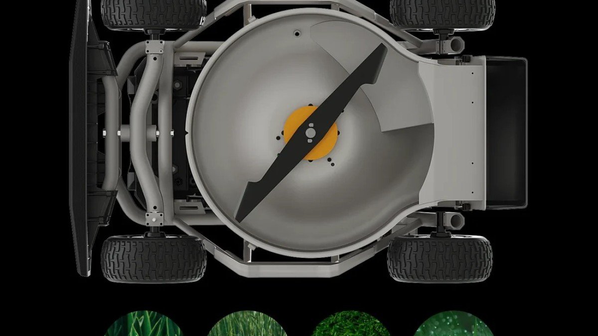 2024 Mowrator S1 underside blade view