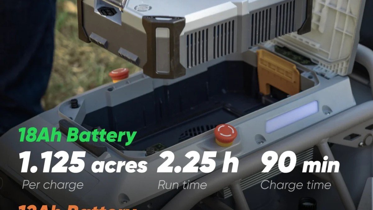 2024 Mowrator S1 battery hand carry detail