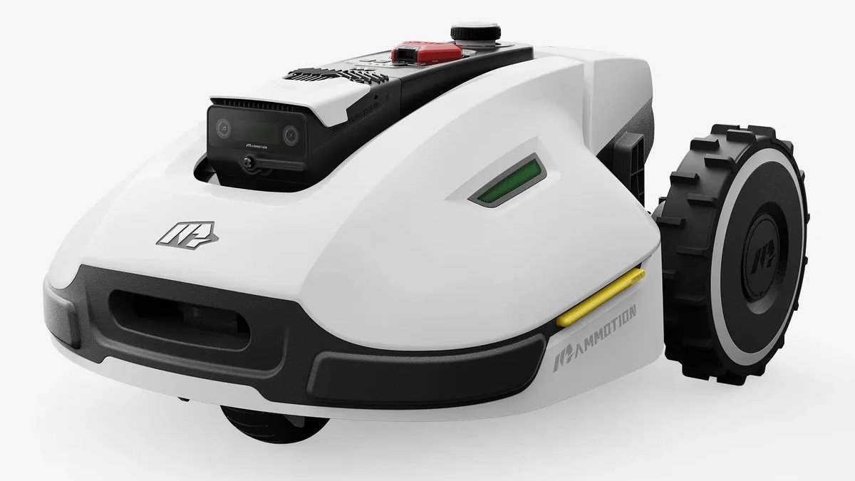 2024 Mammotion YUKA white side profile