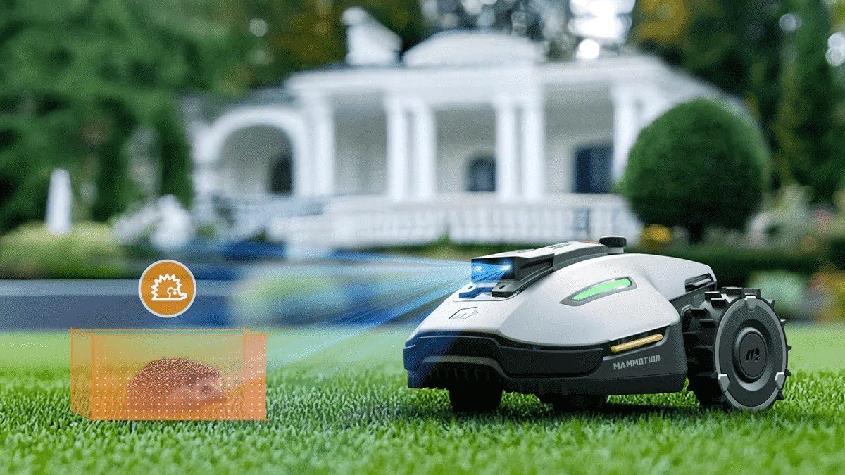 2025 Mammotion Yuka Mini object avoidance