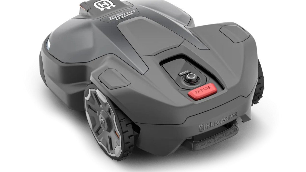 2023 Husqvarna 450X NERA angled profile