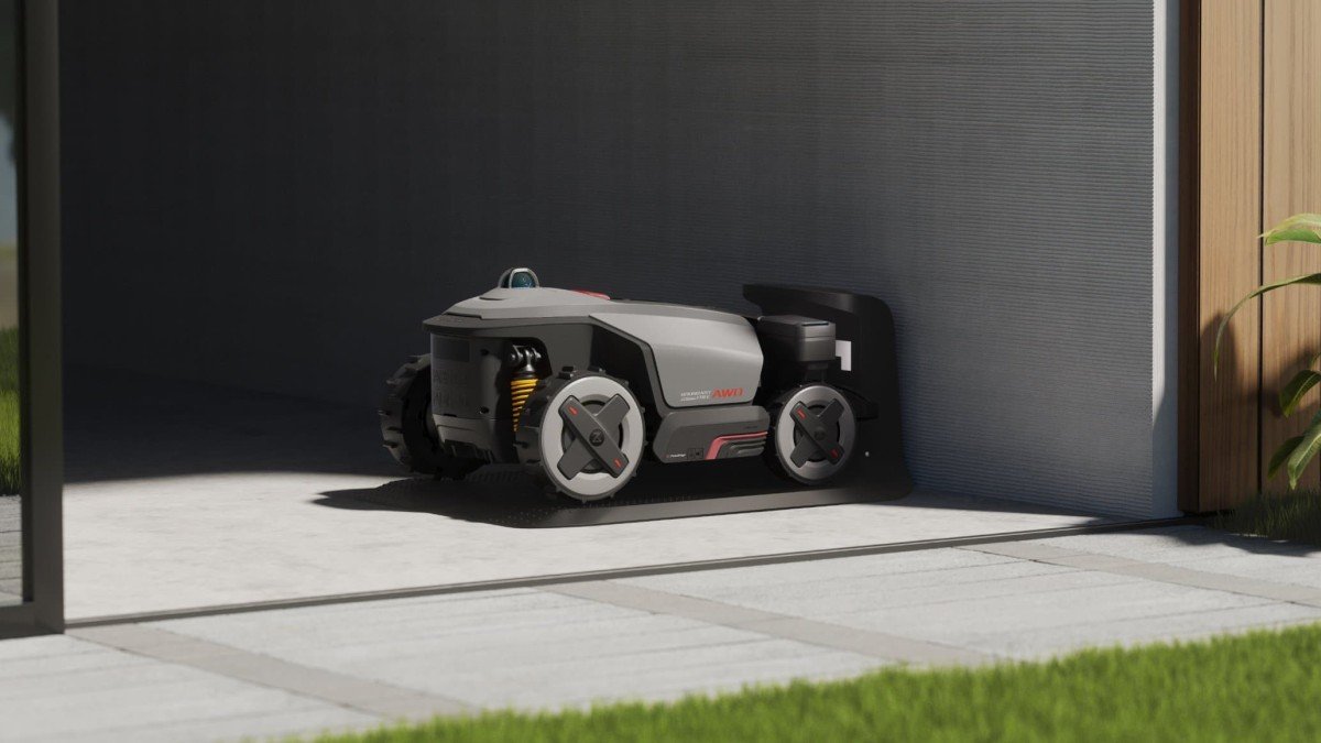 2026 Roborock RockMow X1 LiDAR auto charge