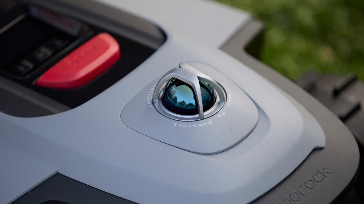 2026 Roborock RockMow X1 LiDAR metal guard