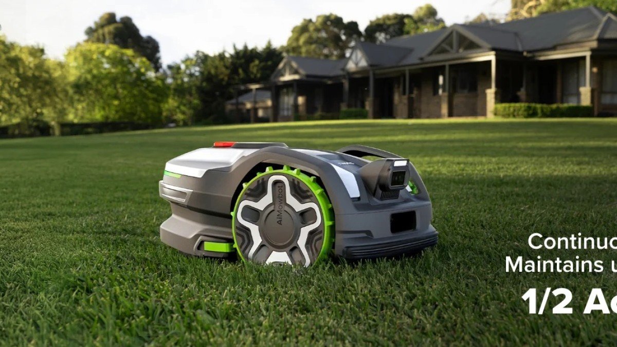 2025 Greenworks AiMowbot C20 half acre