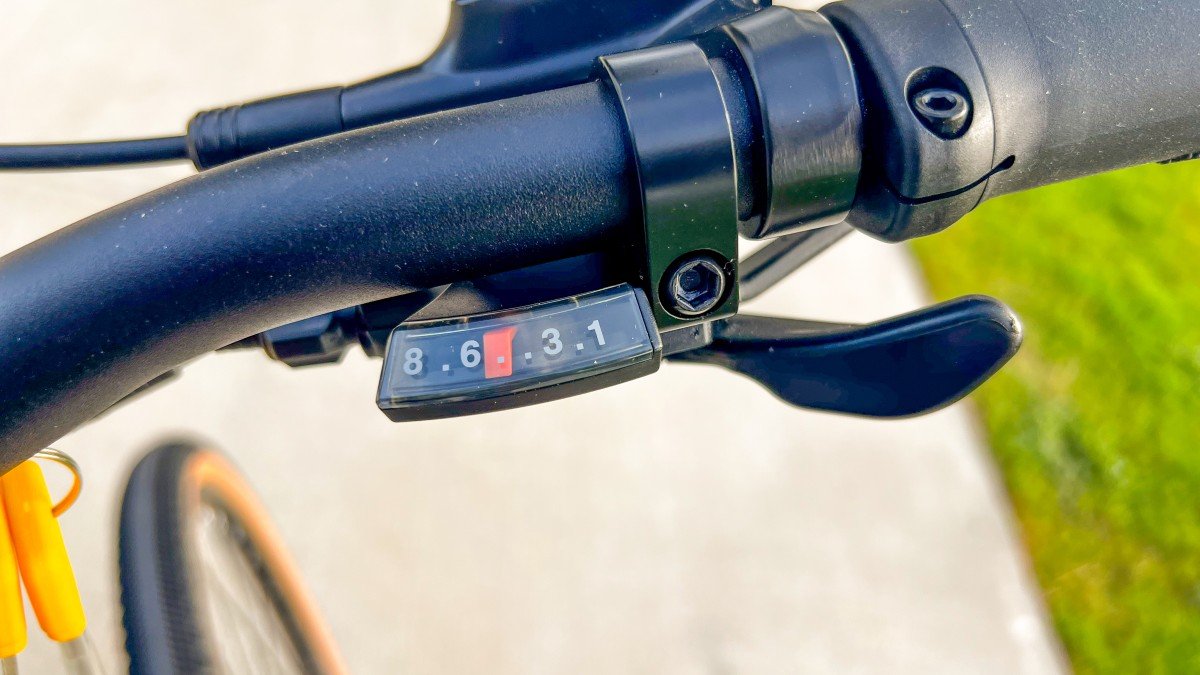 2026 Velotric Tempo shifter.jpg