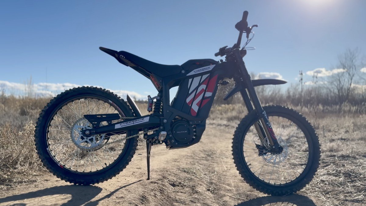 2024 Cyberbike Charger R1 side view.png