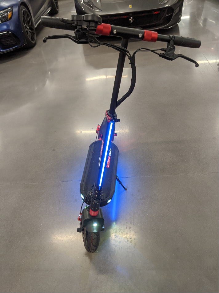 ZERO-10-Front-LED-Tire-and-Handlebars