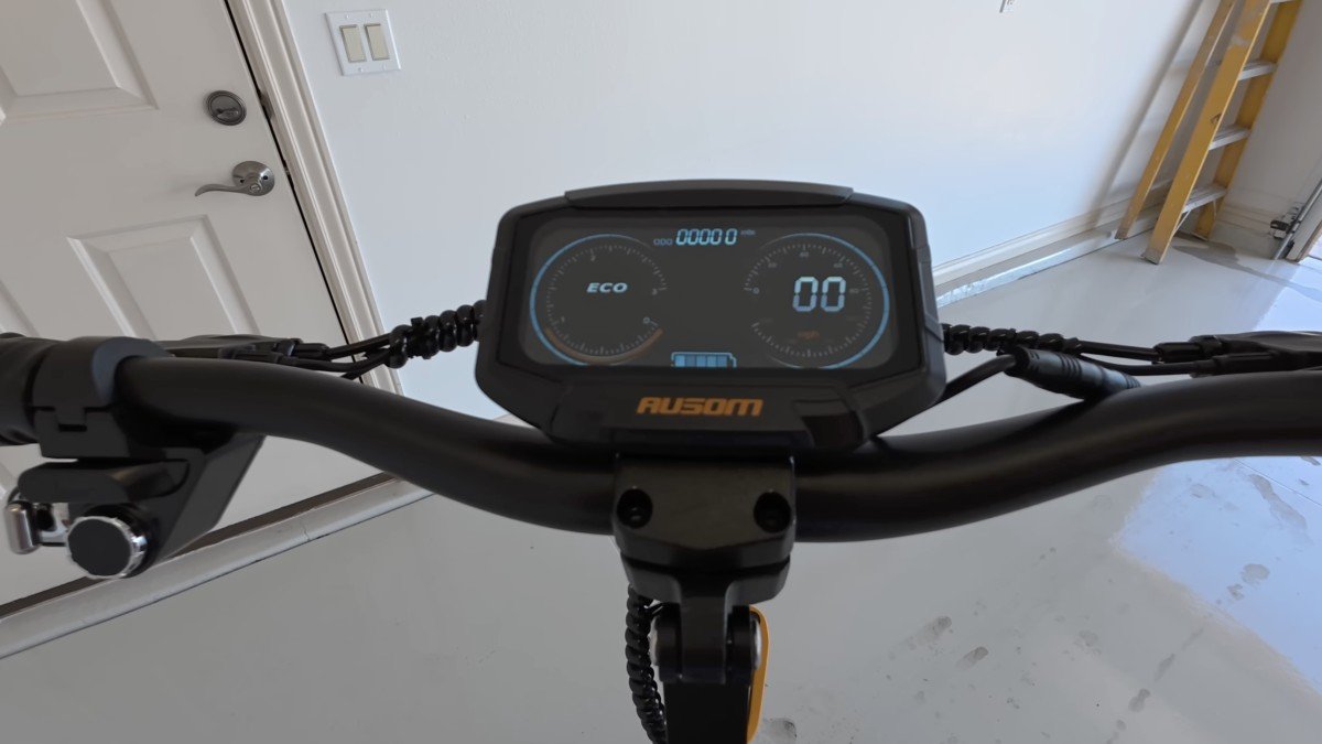 2025 Ausom L1 display.png