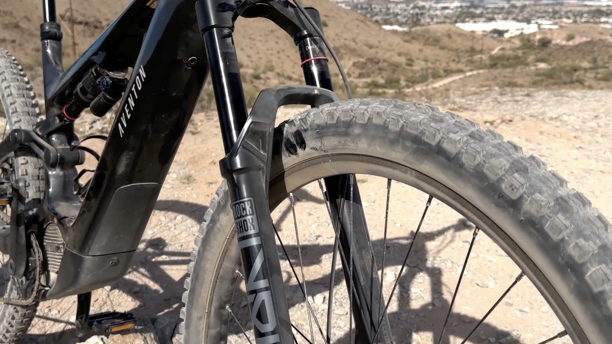 2026 Aventon Current EXP tires.png