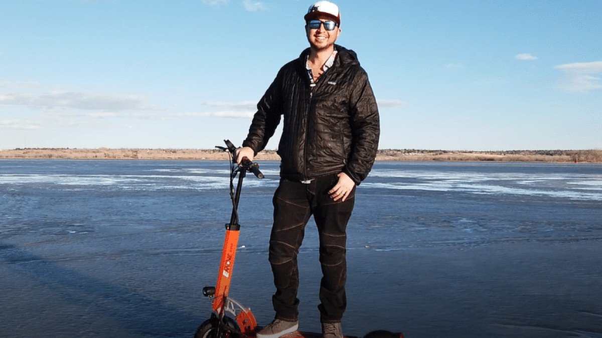 2023 EMOVE Cruiser Electric Scooter