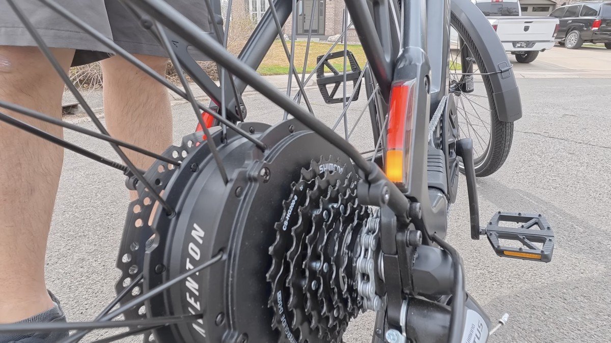 2026 Aventon Level 4 REC turn signal.png