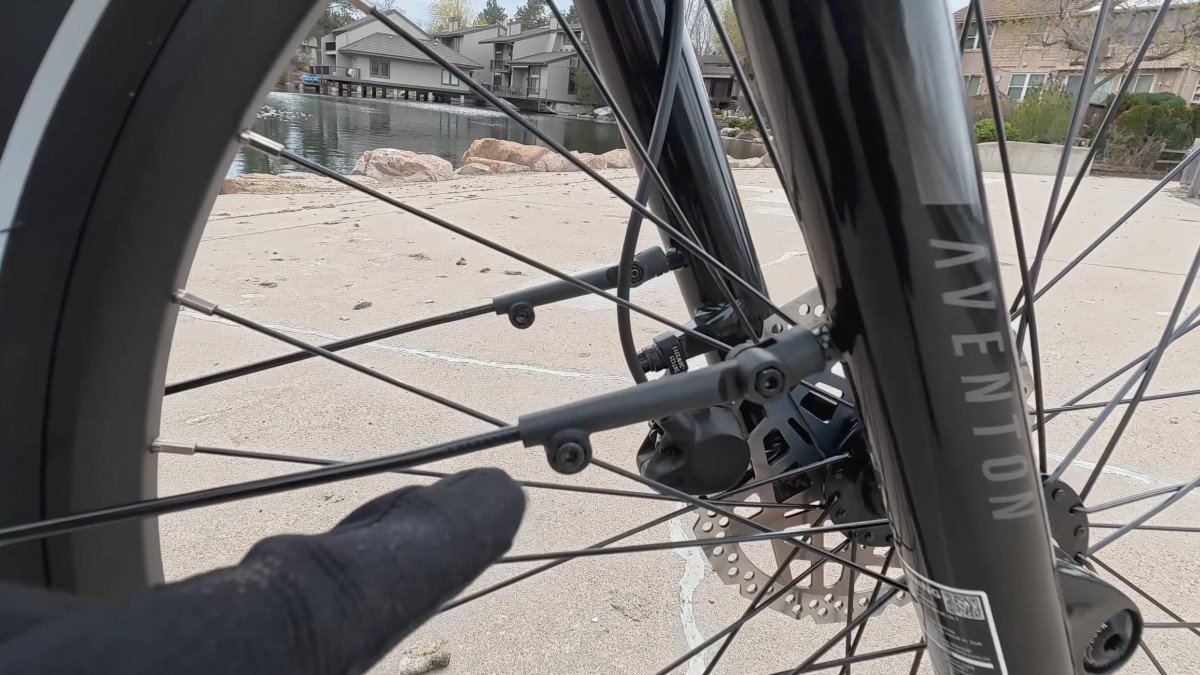 2026 Aventon Level 4 REC fender adjust.png