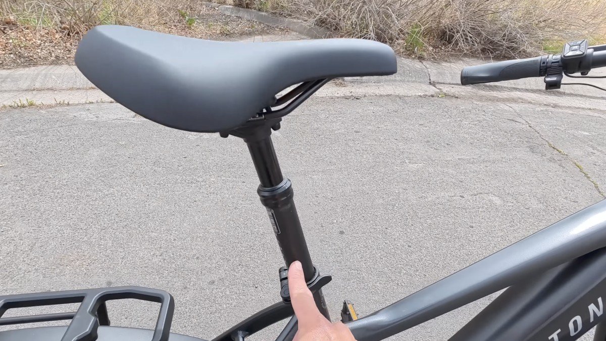 2026 Aventon Level 4 REC suspension seatpost.png