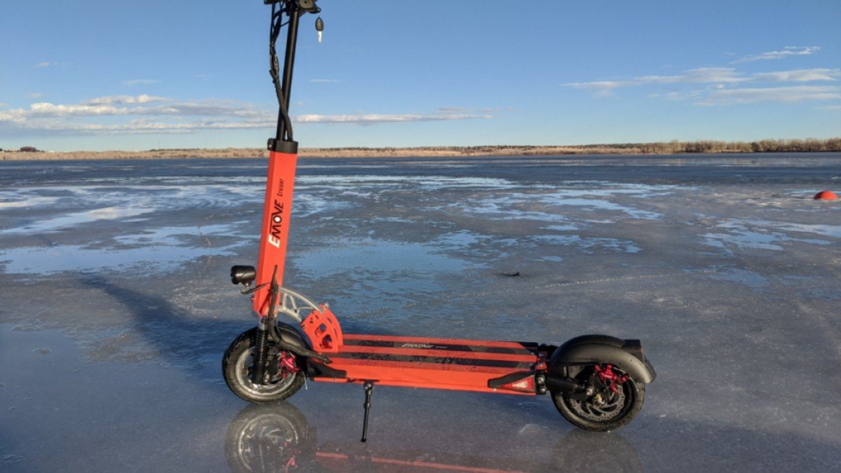 2023 EMOVE Cruiser Emove-Cruiser-Full-Picter-on-Frozen-Lake-1024x767