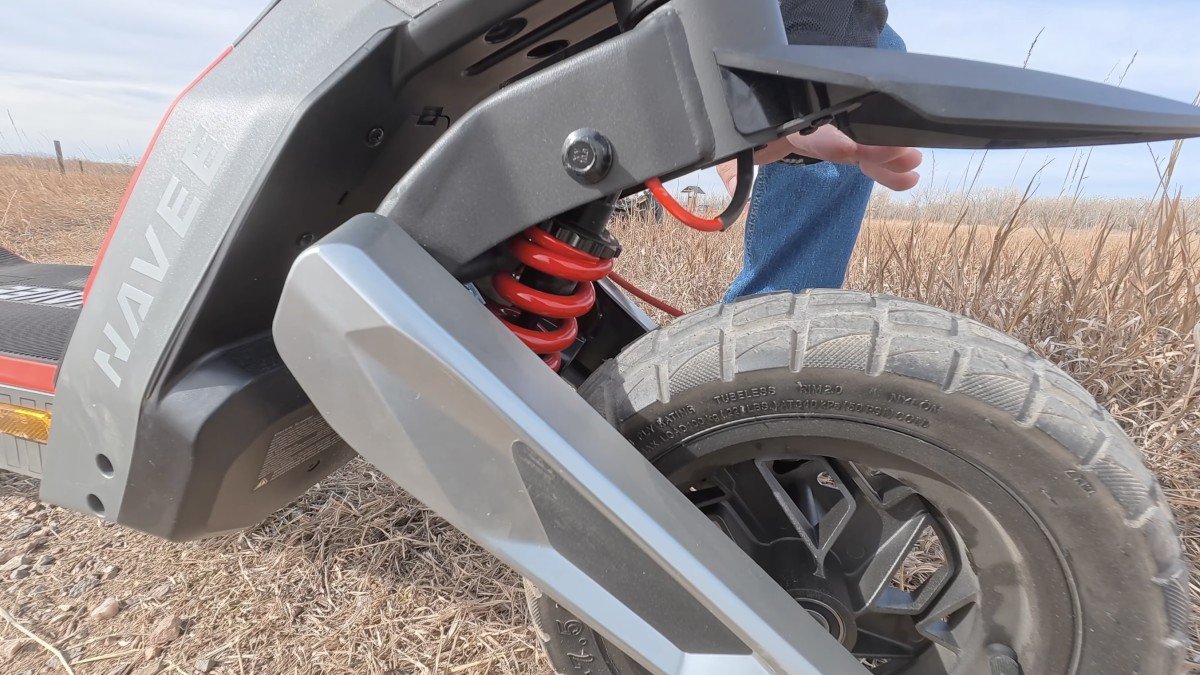 NAVEE XT5 Pro suspension.png
