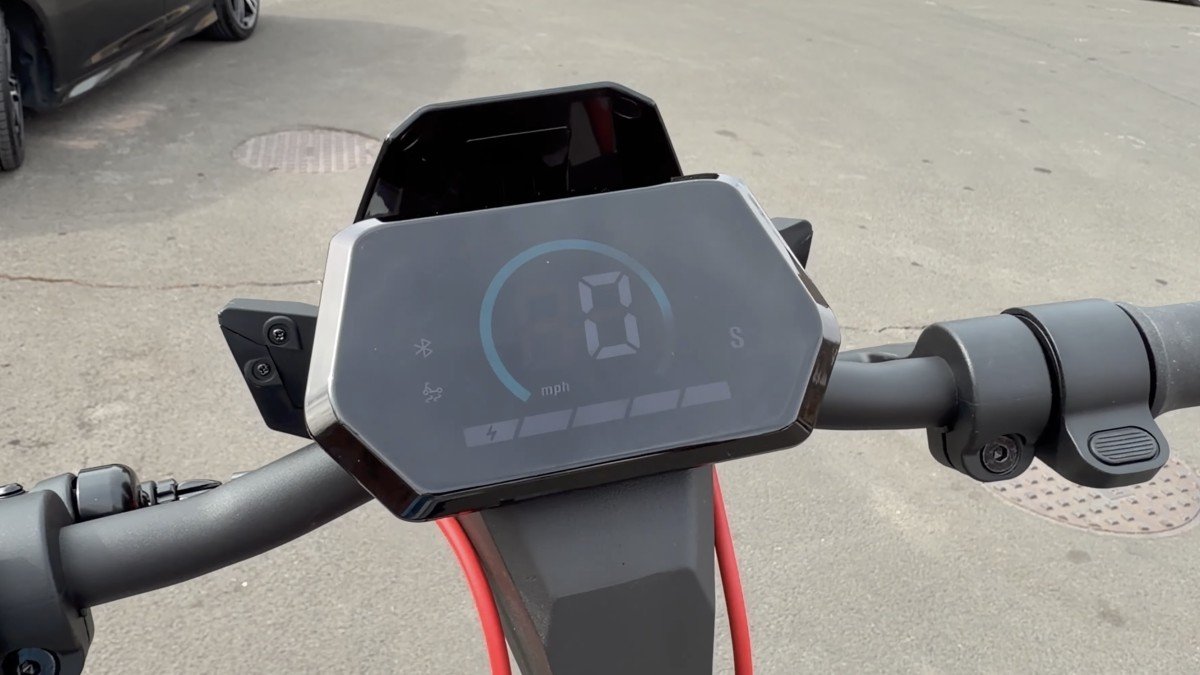 2026 NAVEE XT5 Pro display.png