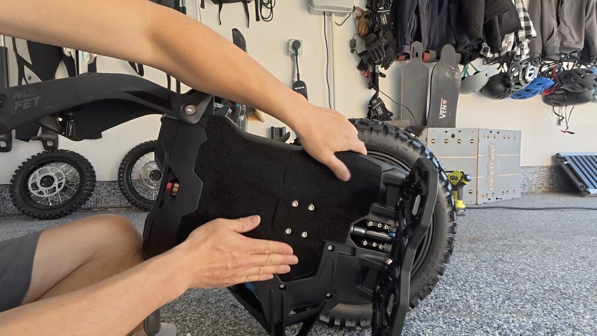 2026 Nosfet Aeon laser velcro.png