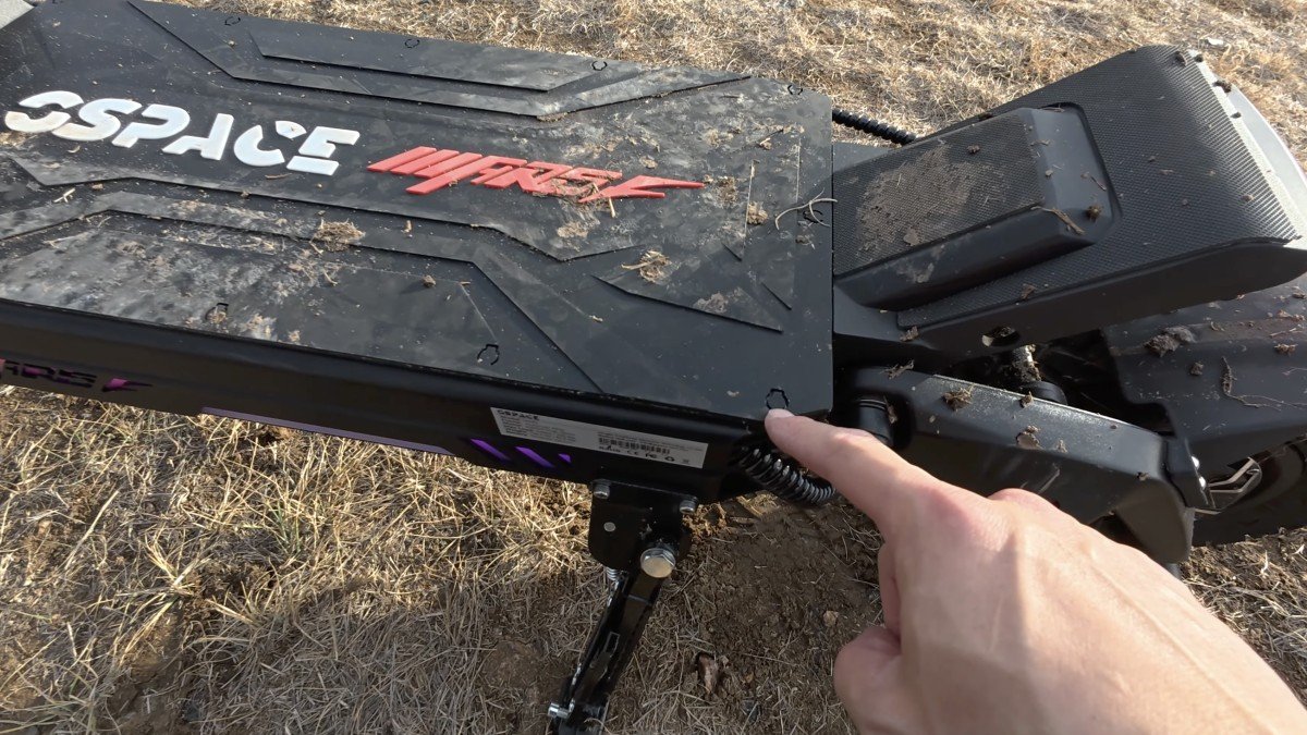 2025 Gspace Mars GTR remove deck.png