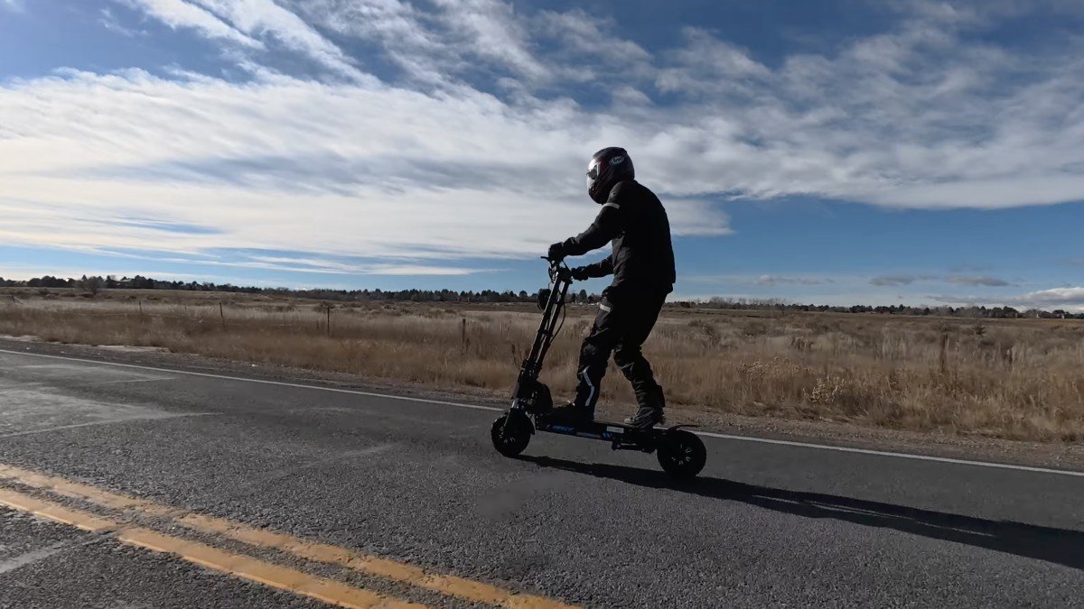 2025 Gspace Mars GTR riding shot.png