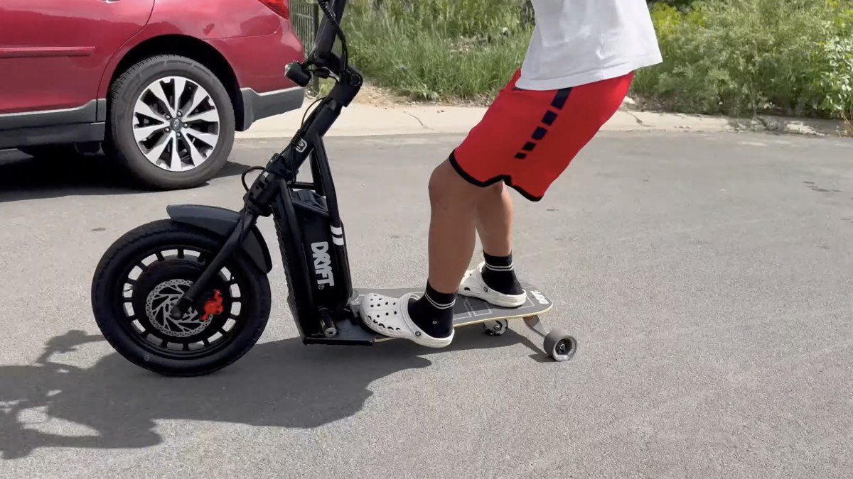2025 Dryft Board skate ride.png