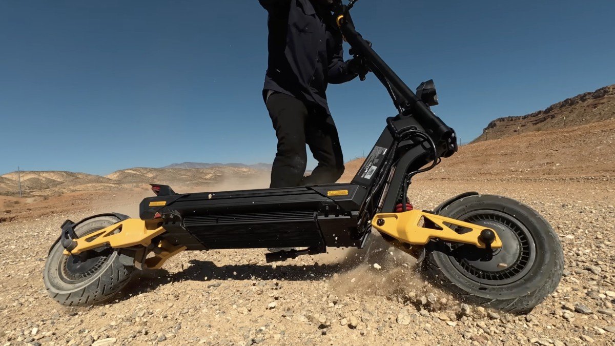 2025 InMotion RS Jet action shot.png