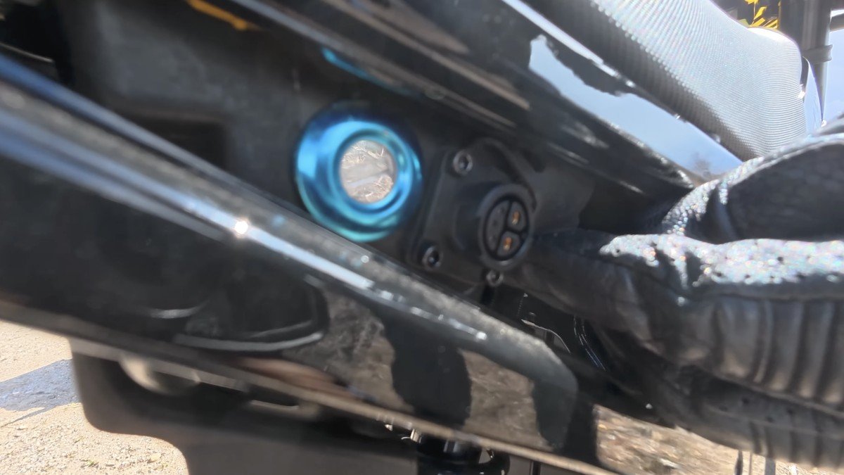 2025 Freego Nova 5 charge port.png