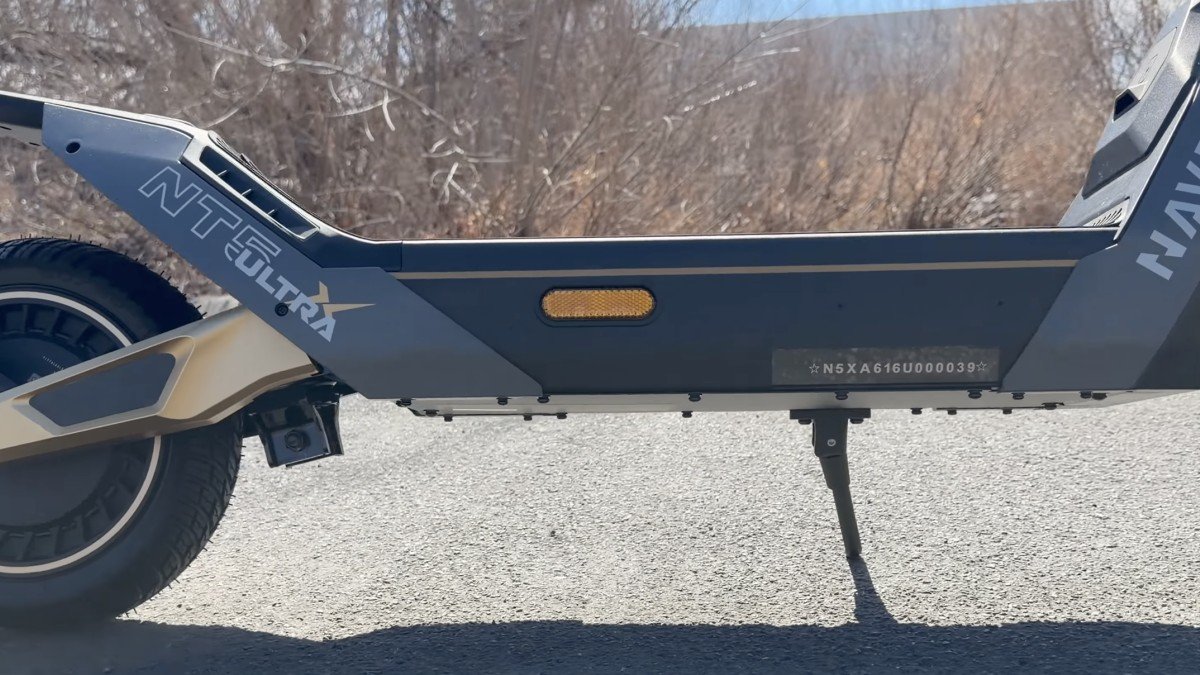 2026 NAVEE NT5 Ultra X side detail.png