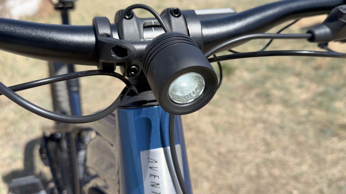2026 Aventon Ramblas ADV head light.png