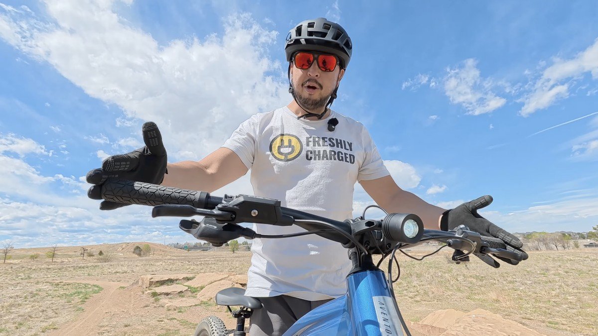 2026 Aventon Ramblas ADV handlebar width.png
