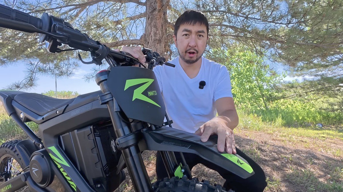 2025 Rawrr Mantis Mini R front fender.png