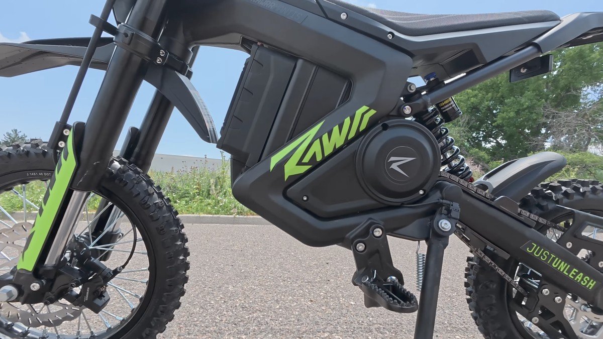 2025 Rawrr Mantis Mini R detail.png