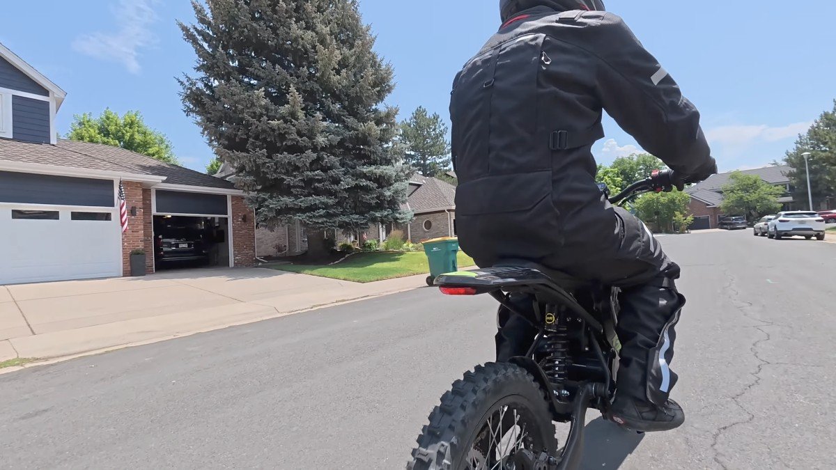2025 Rawrr Mantis X Pro brake light.png