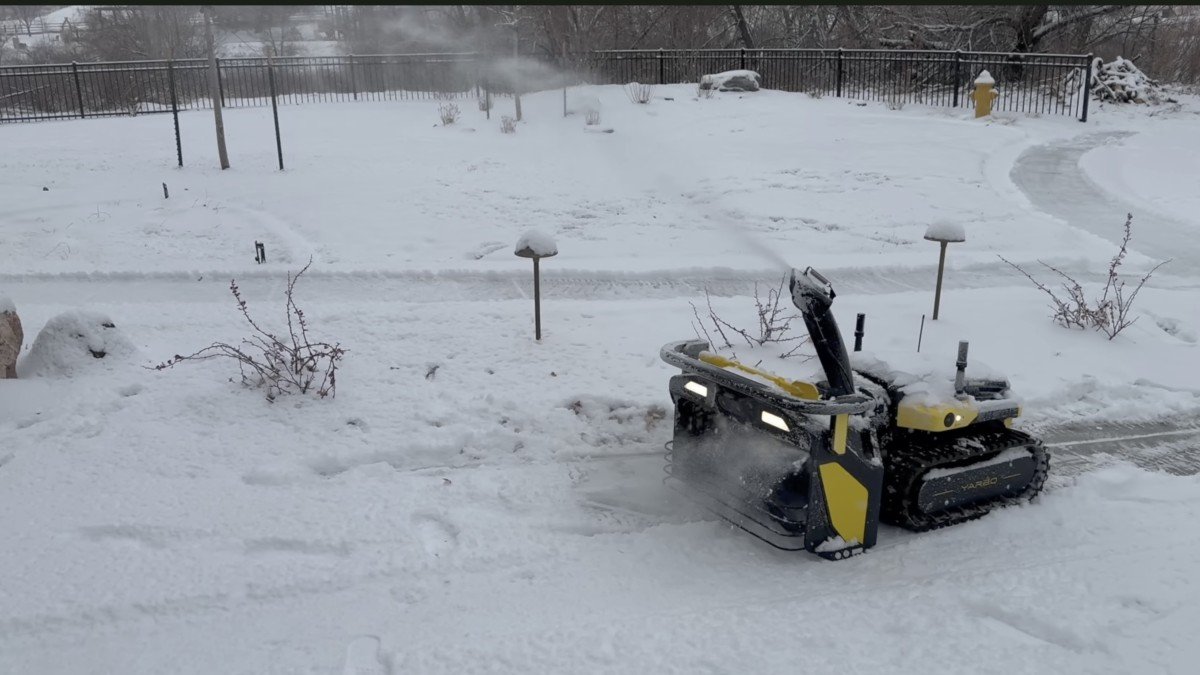 2024 Yarbo Lawn Mower snow blower.png