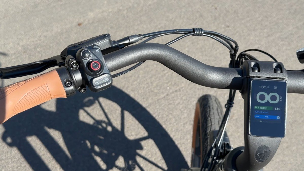 2026 Segway MUXI cockpit.png