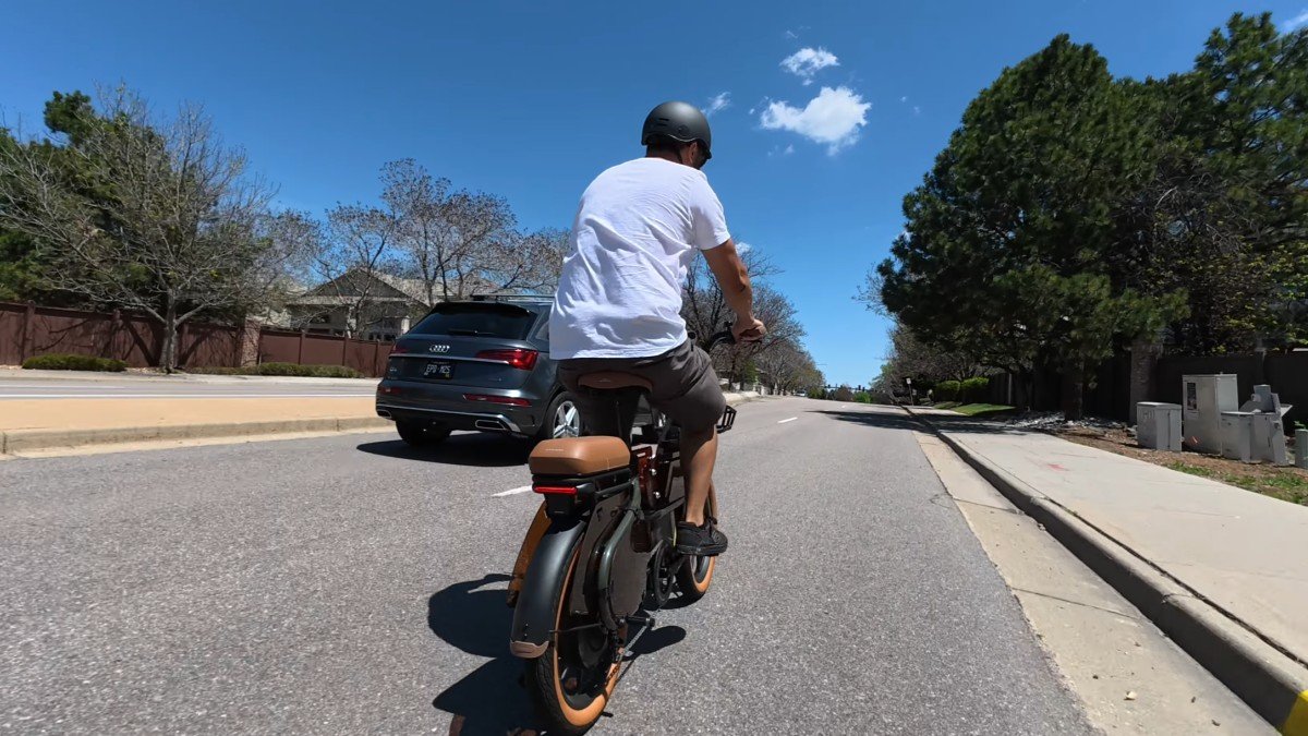 2026 Segway MUXI rear light.png