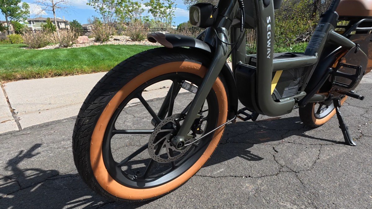 2026 Segway MUXI front light.png